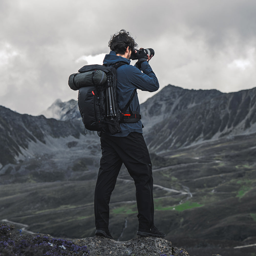 PGYTECH OnePro Flex Backpack 40L (Space Black) + Camera Insert M